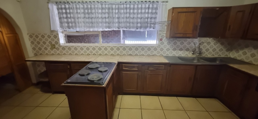 5 Bedroom Property for Sale in Krokodildrift A H North West